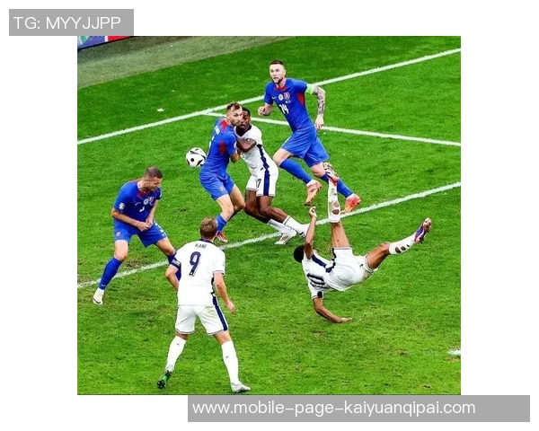 小贝林厄姆比赛表现不佳家庭观战气氛紧张引发关注 小贝林厄姆比赛表现不佳家庭观战气氛紧张引发关注